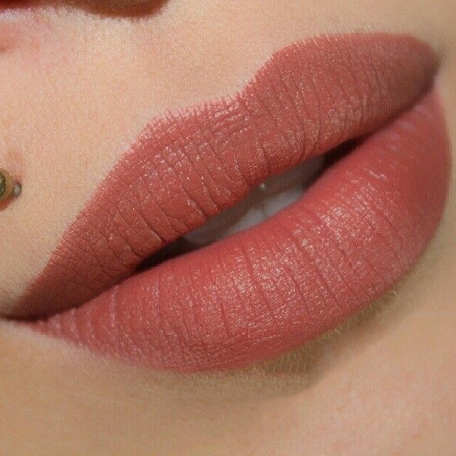 son-mac-matte-taupe-cam-nau-dat-1